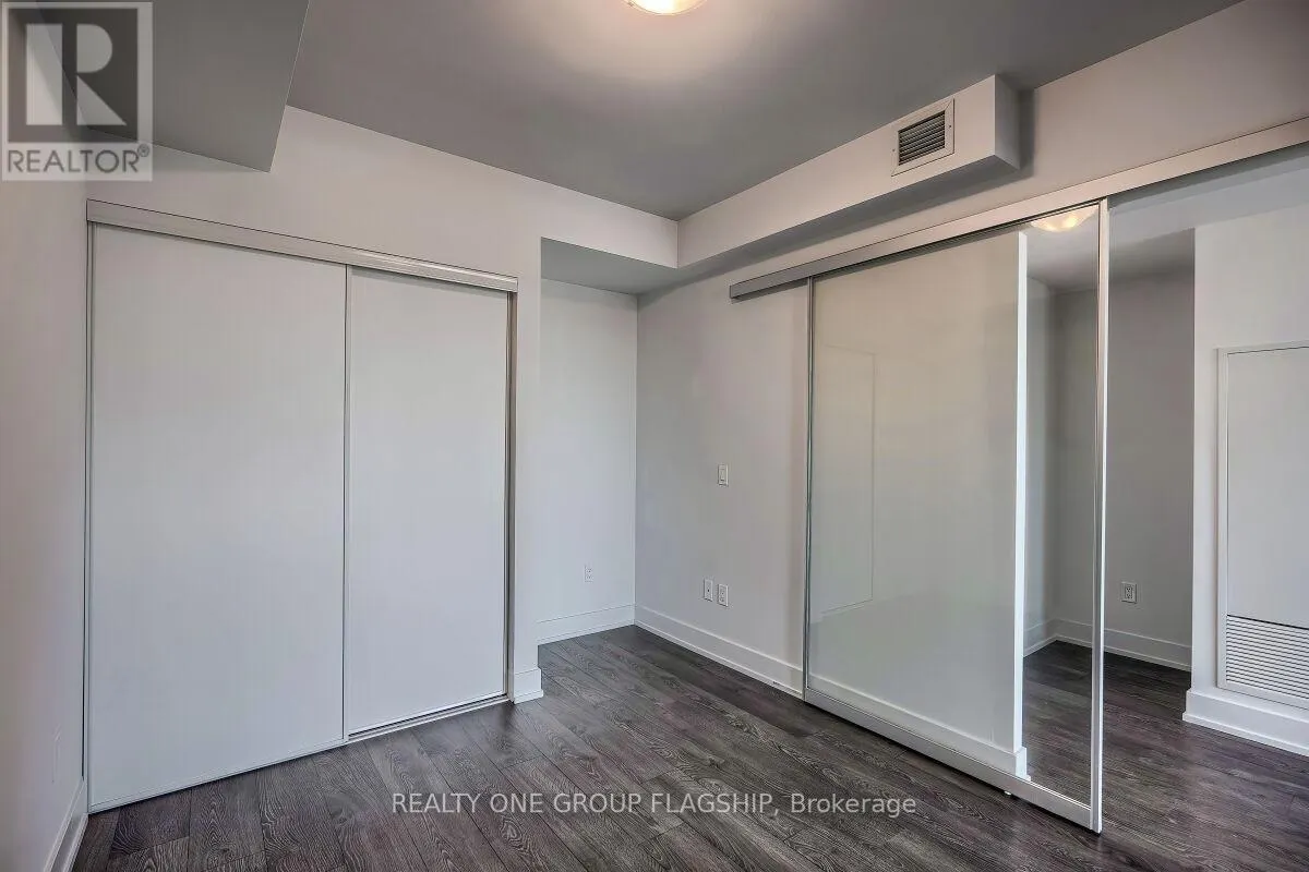 421 - 2550 SIMCOE STREET N