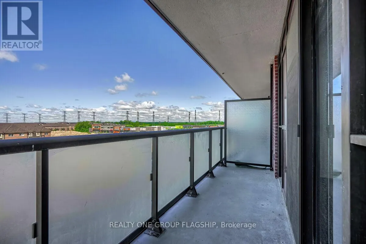 421 - 2550 SIMCOE STREET N