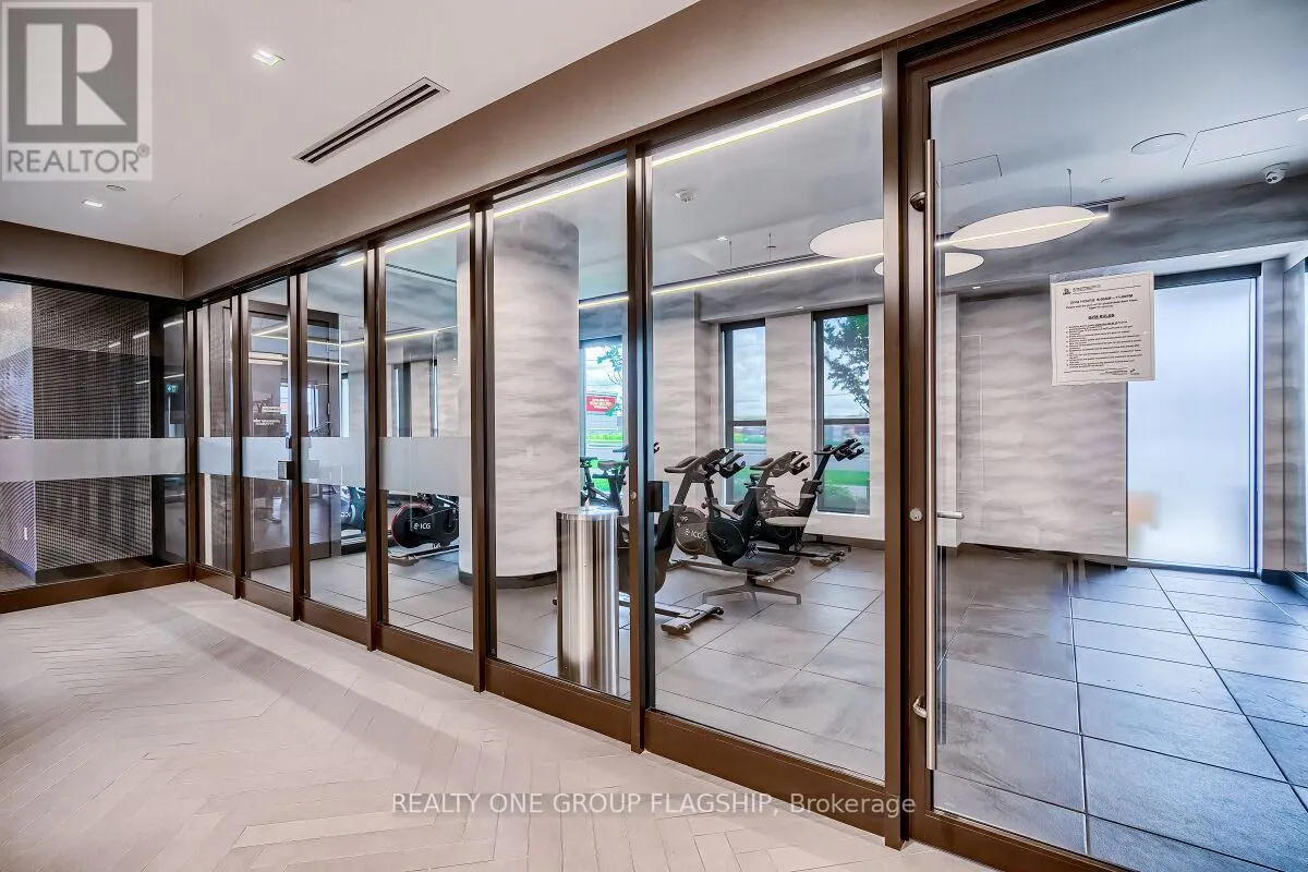 421 - 2550 SIMCOE STREET N
