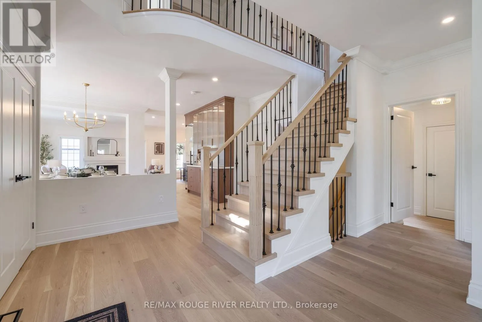 10 SAWYER AVENUE