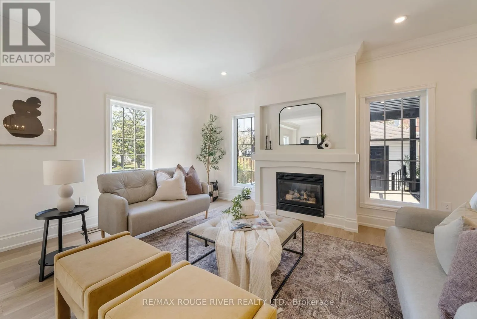 10 SAWYER AVENUE