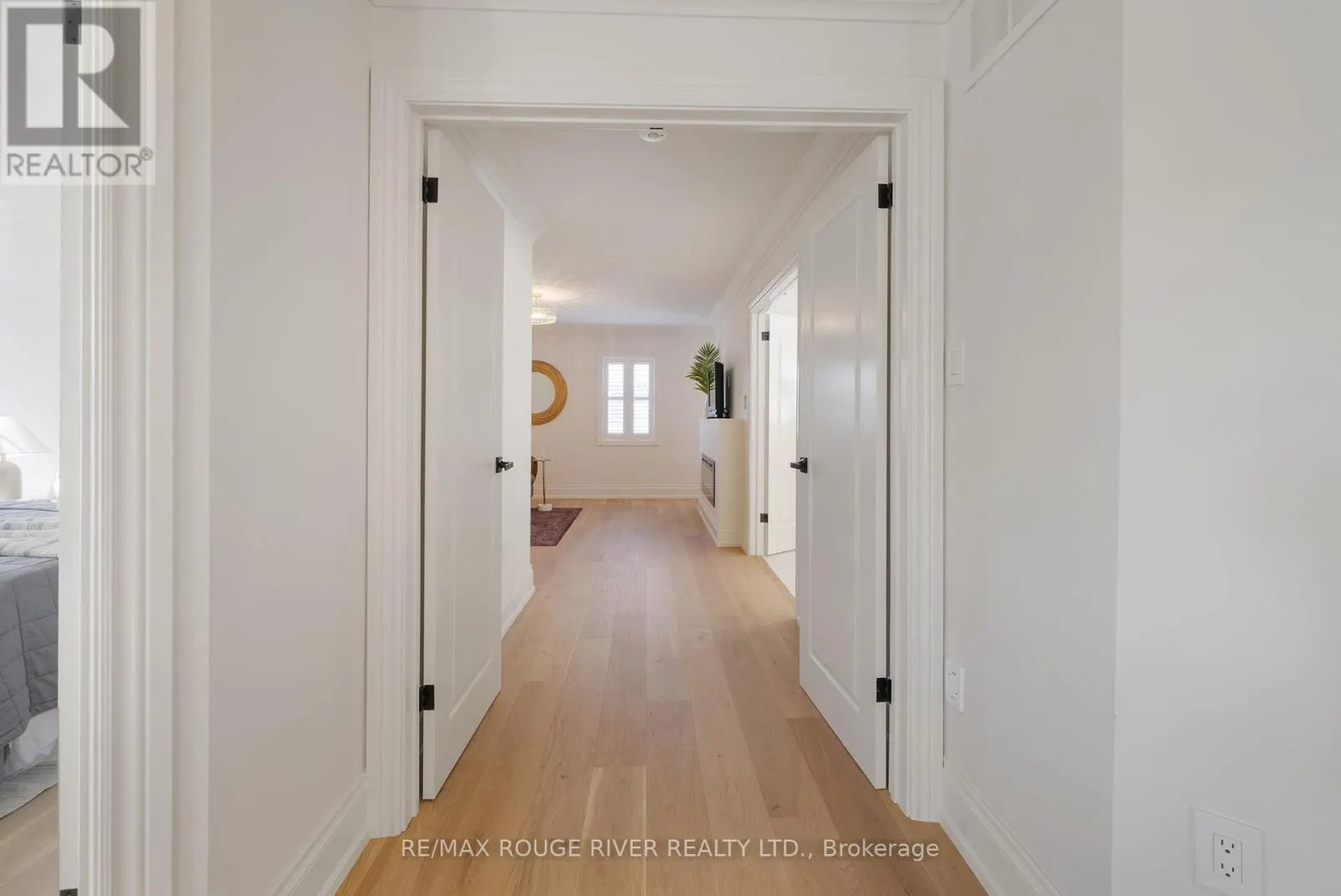 10 SAWYER AVENUE