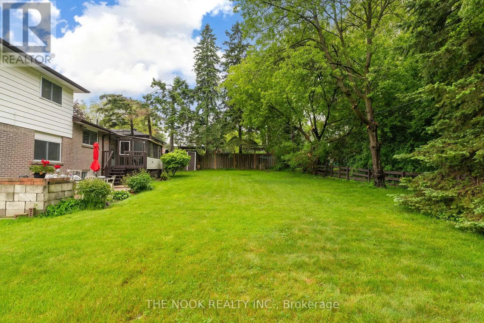 14 CARWIN CRESCENT