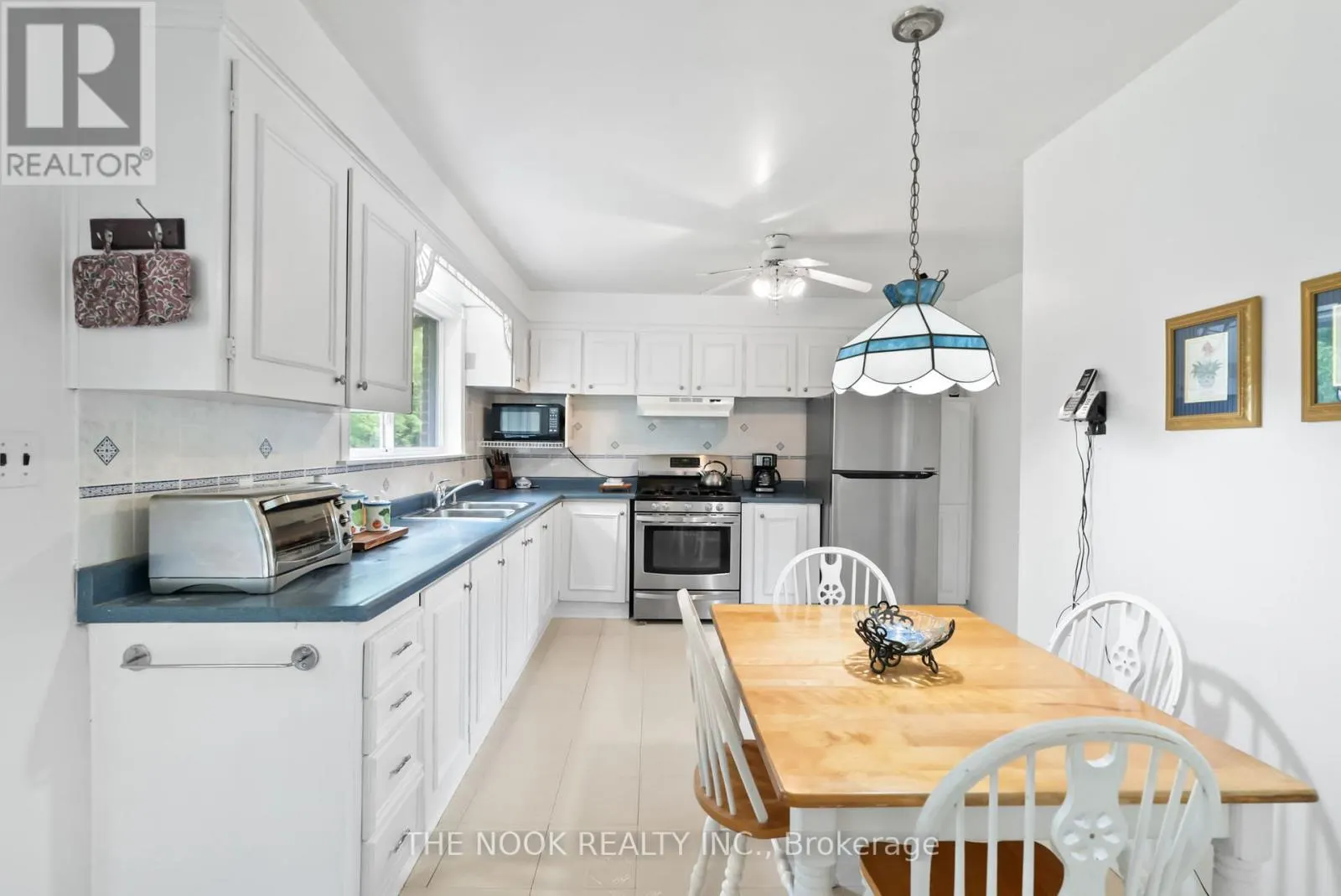 14 CARWIN CRESCENT