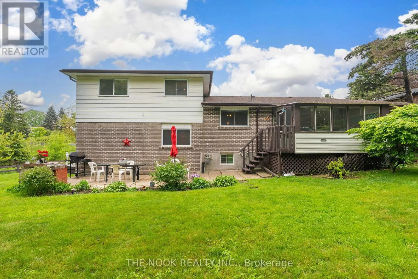 14 CARWIN CRESCENT