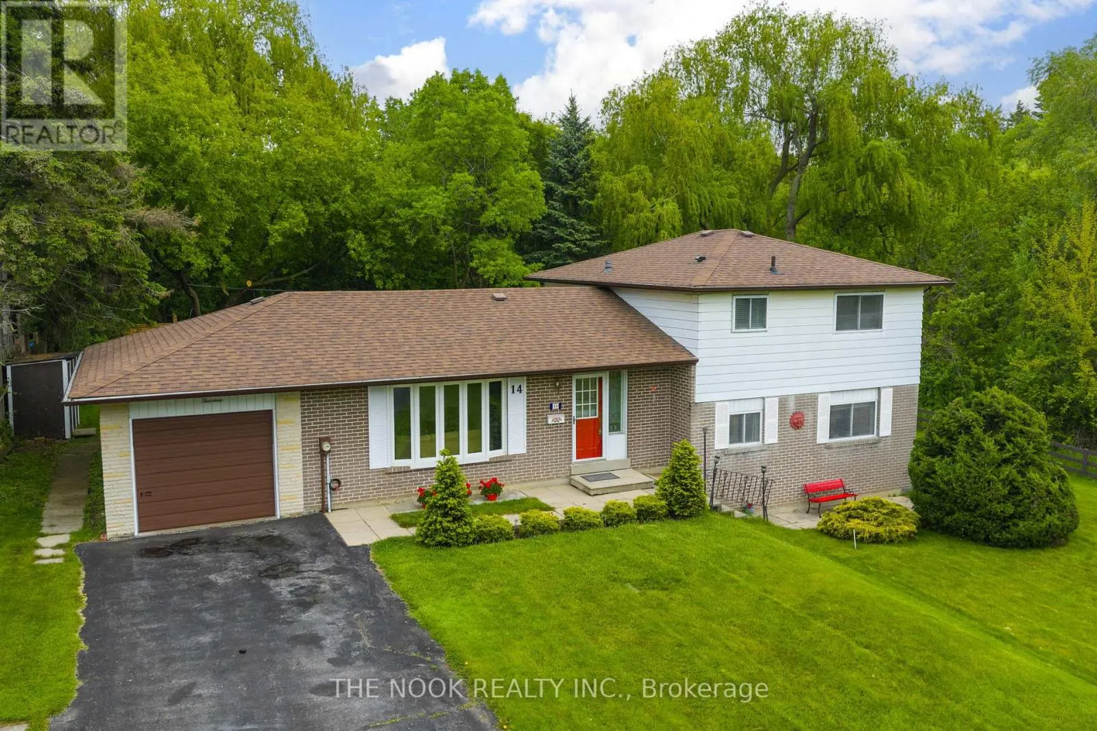 14 CARWIN CRESCENT