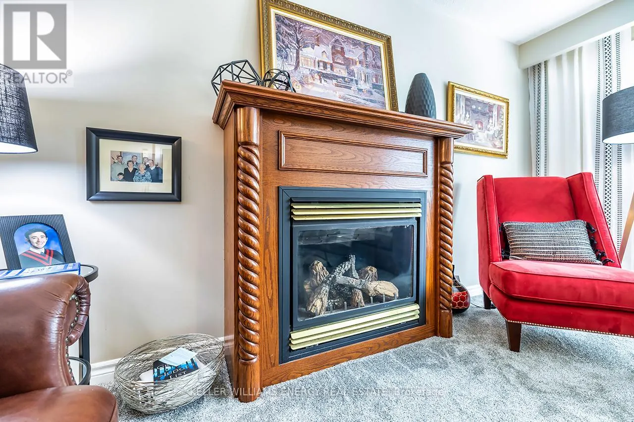 1118 LOBELIA COURT