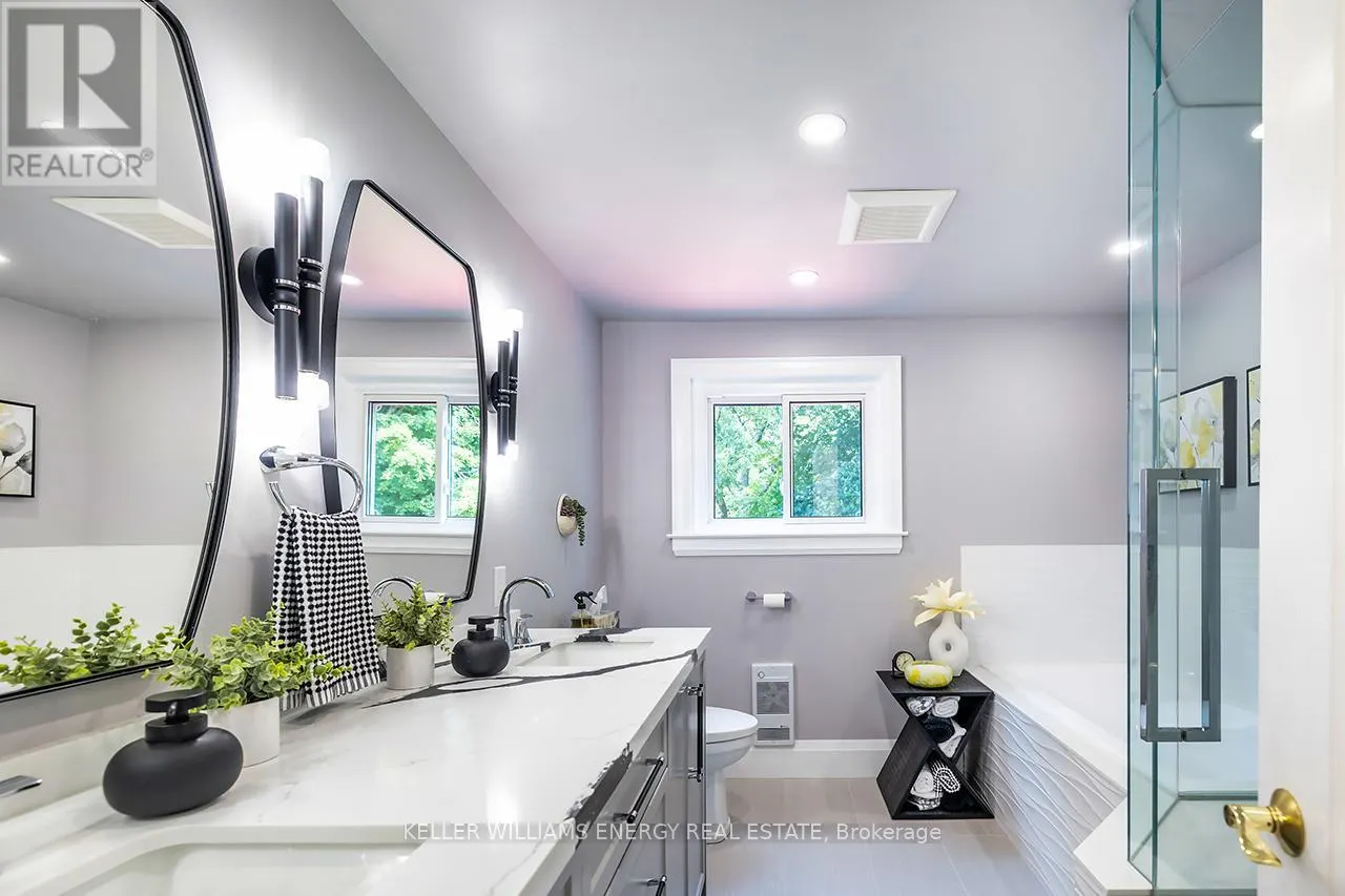 1118 LOBELIA COURT