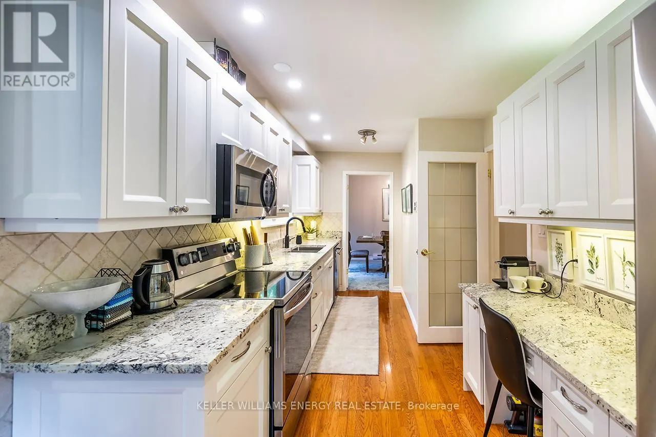1118 LOBELIA COURT
