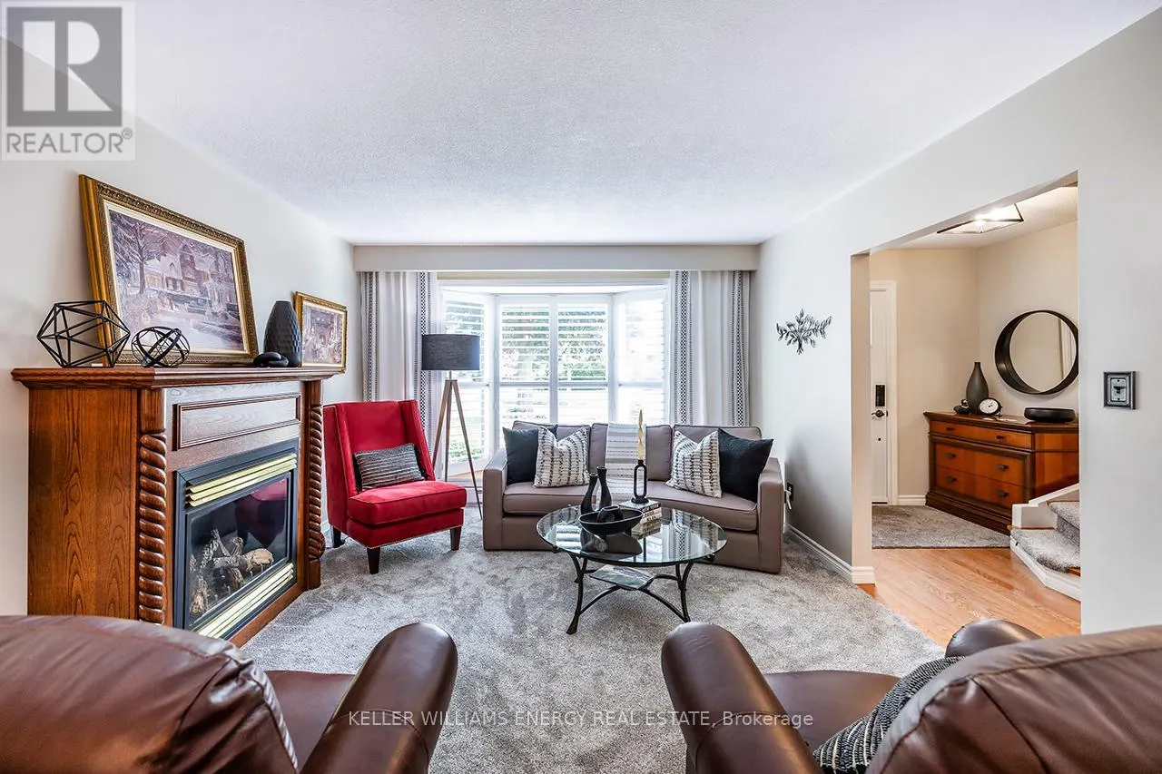 1118 LOBELIA COURT