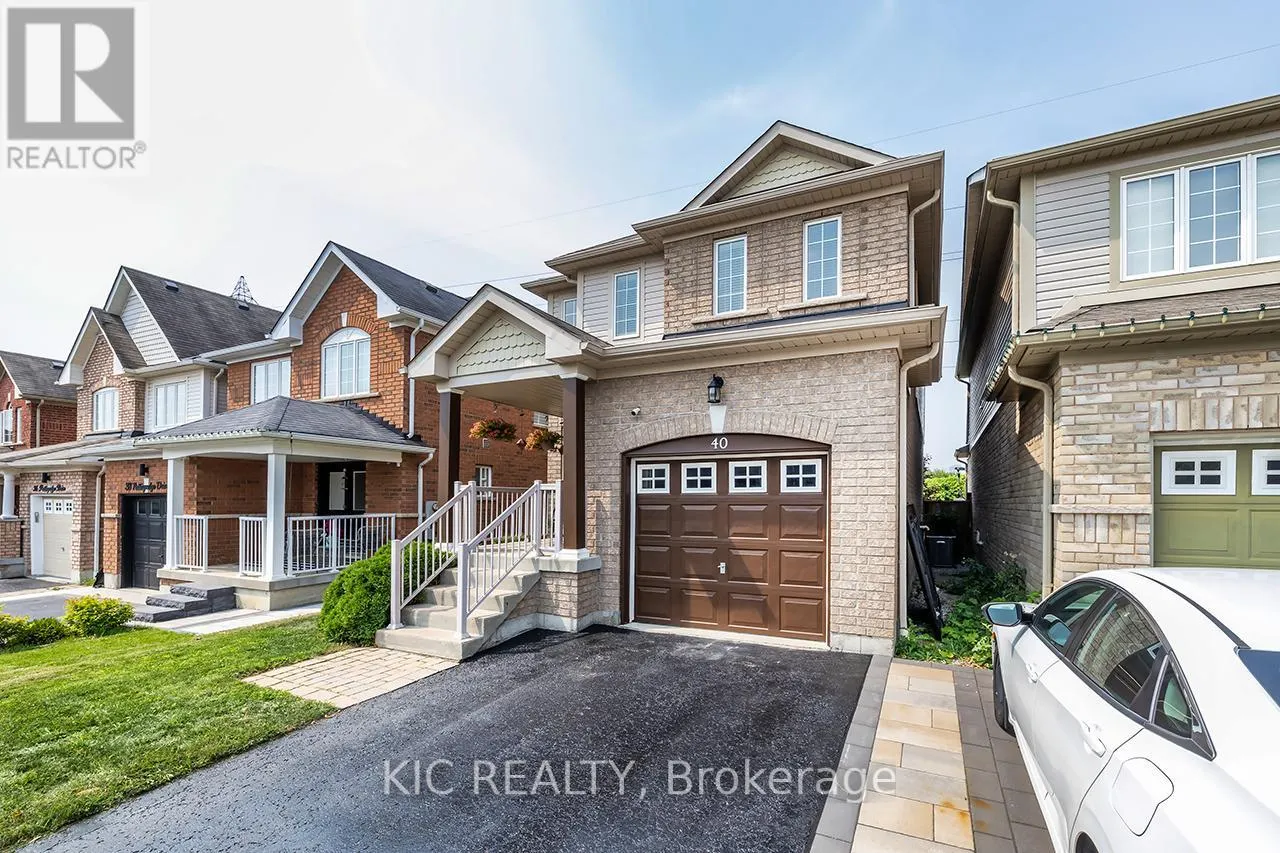 40 PUTTINGEDGE DRIVE