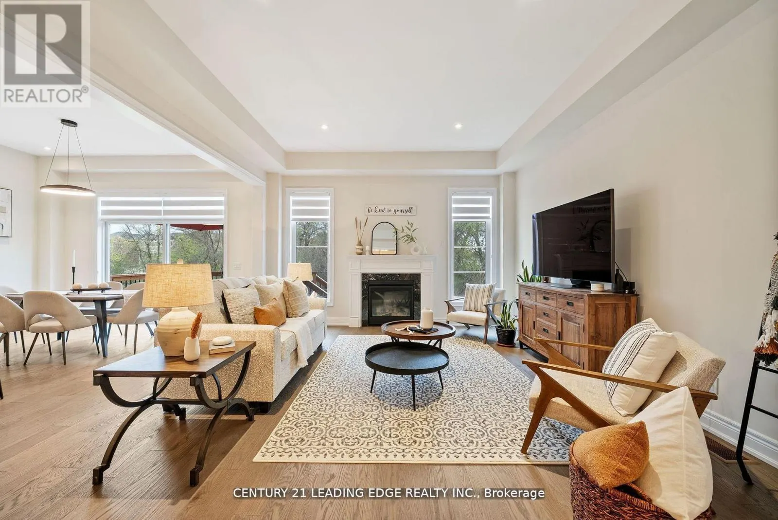 89 DEER RIDGE CRESCENT