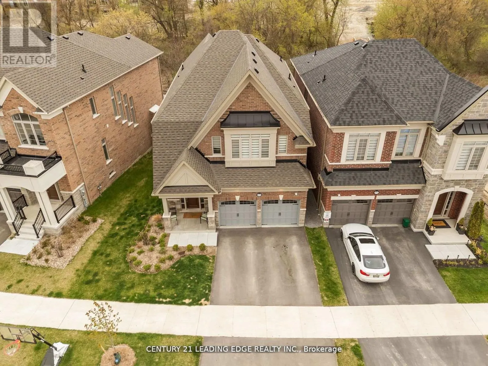 89 DEER RIDGE CRESCENT