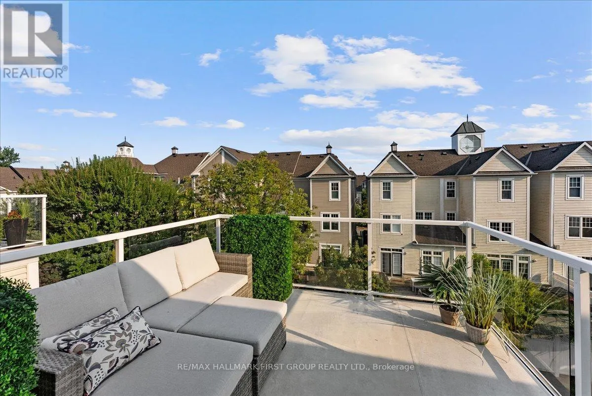 4 - 1295 WHARF STREET