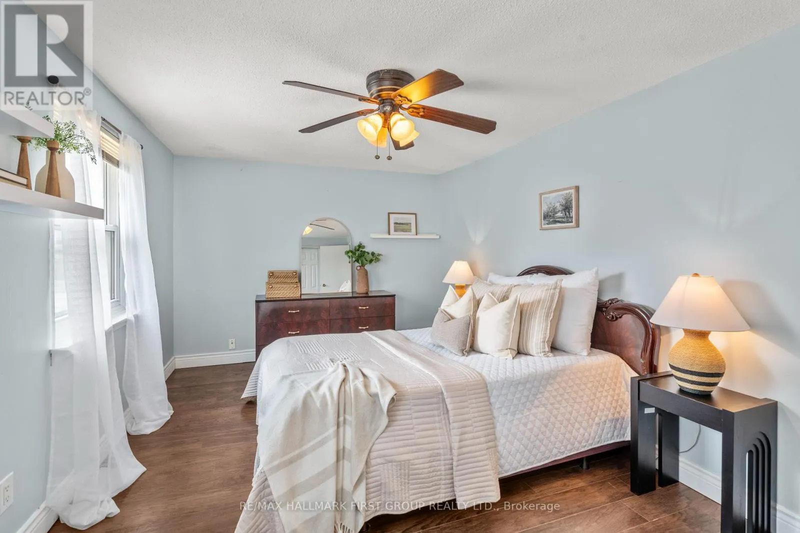 1257 FENELON CRESCENT