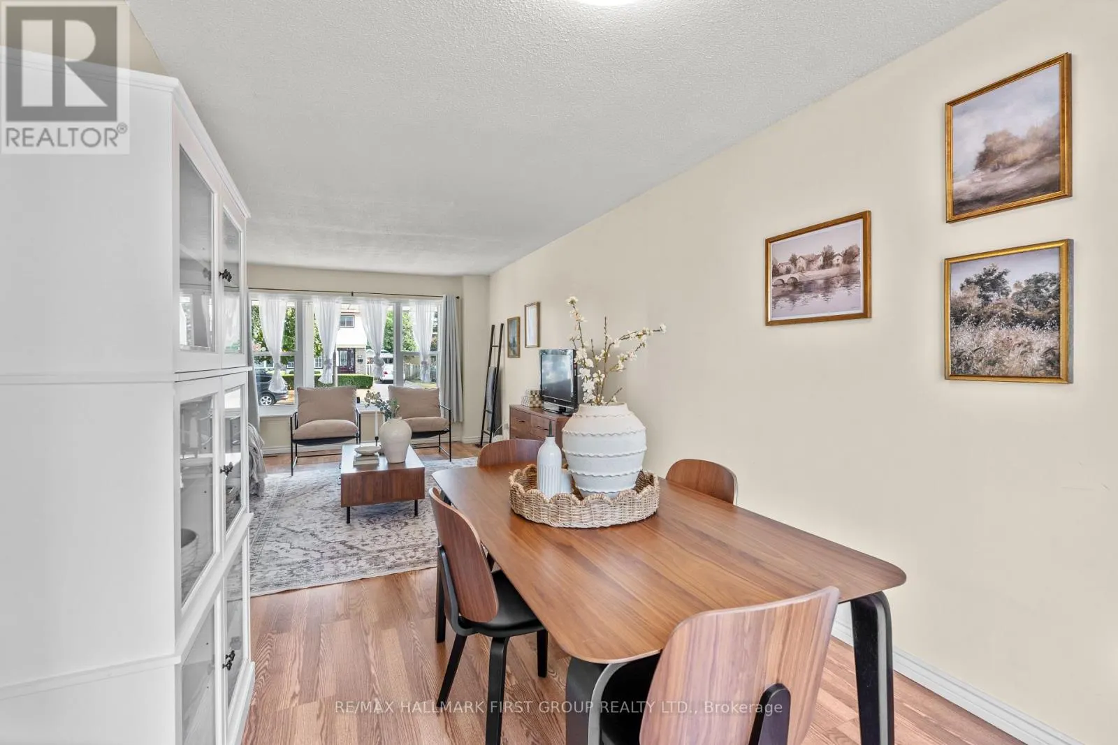 1257 FENELON CRESCENT