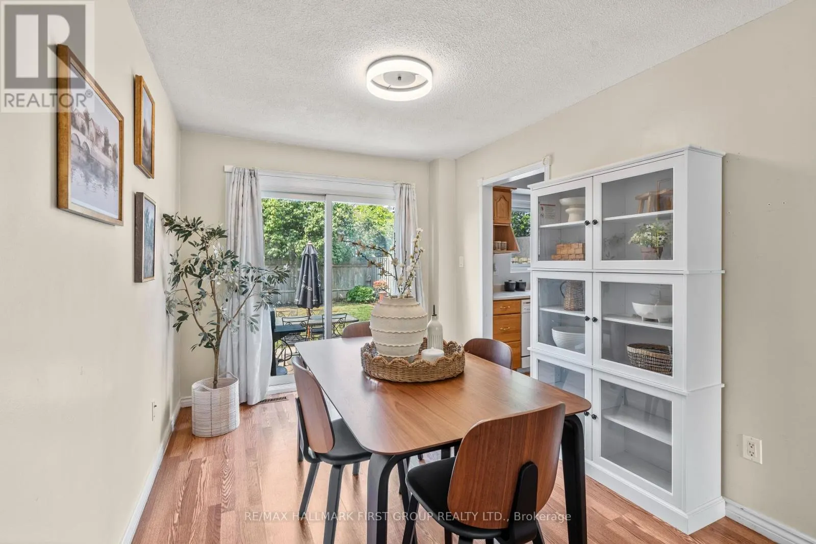1257 FENELON CRESCENT