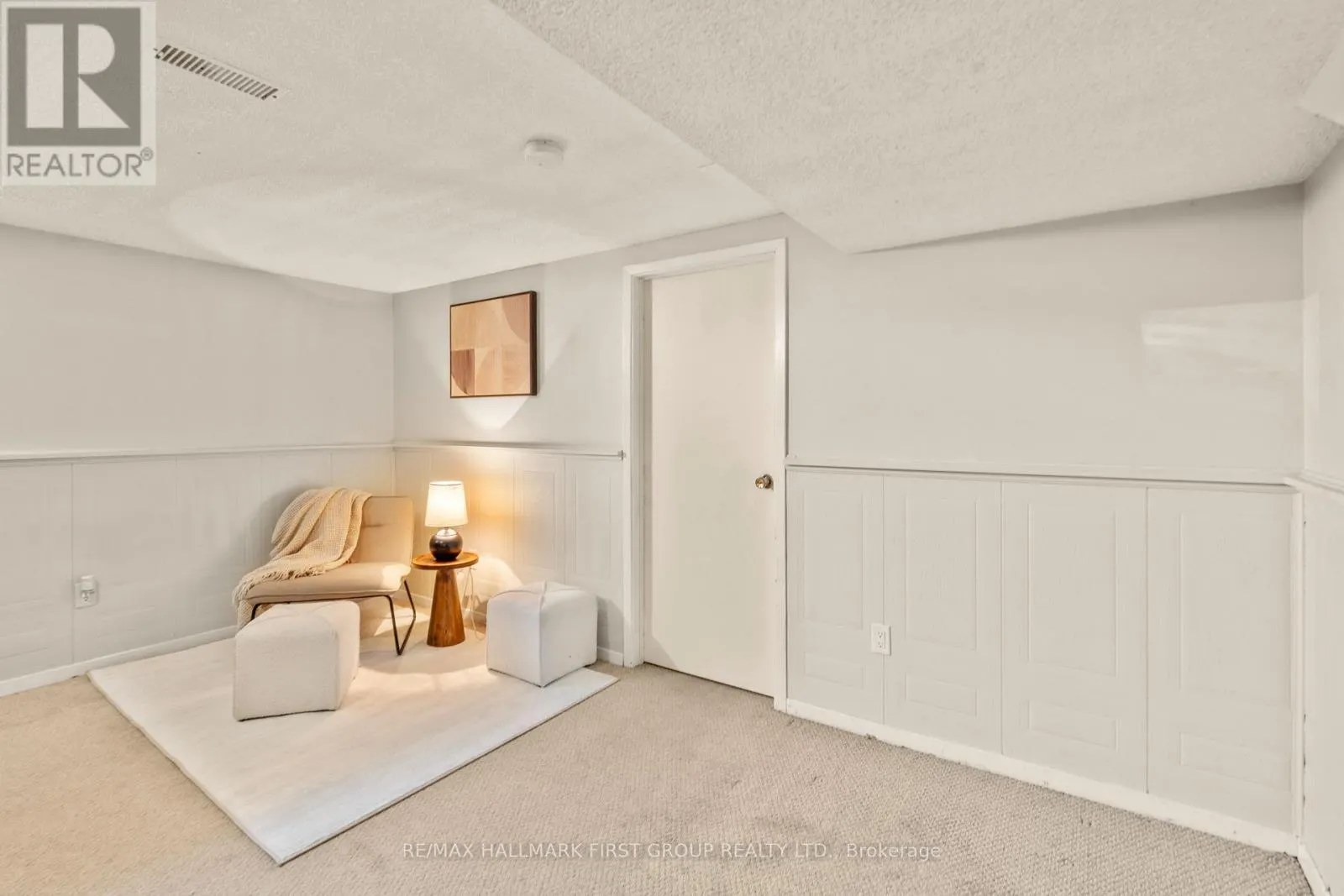 1257 FENELON CRESCENT