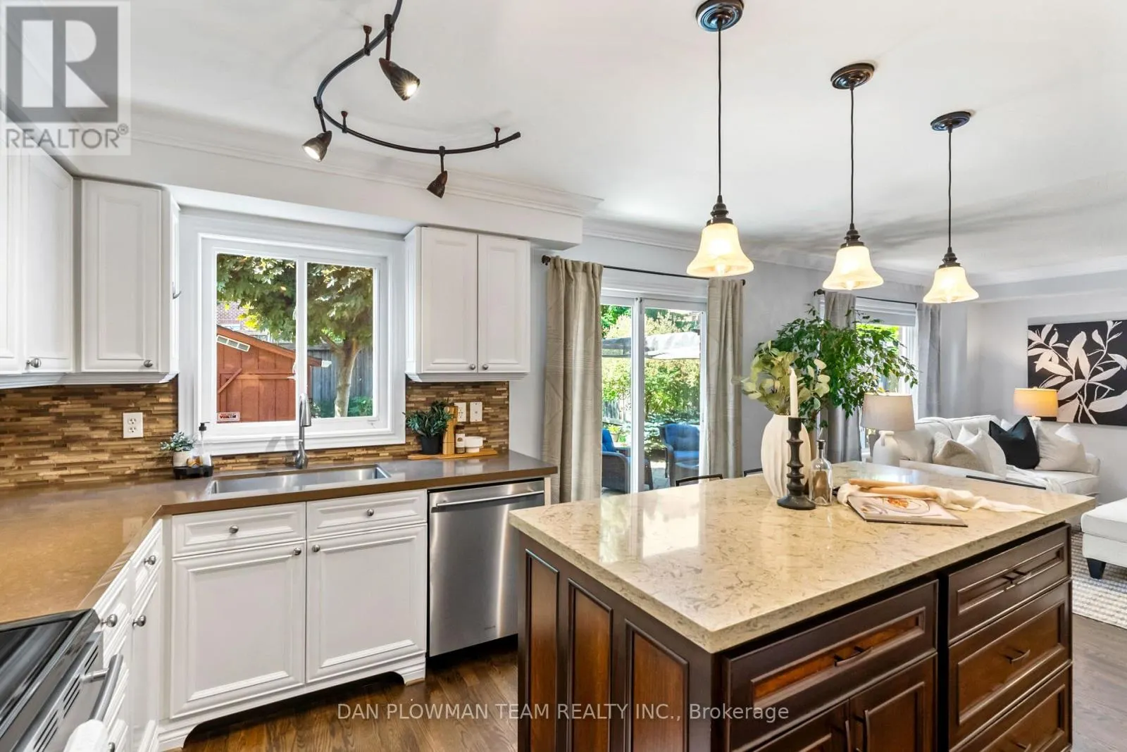 644 BLACKWOOD BOULEVARD