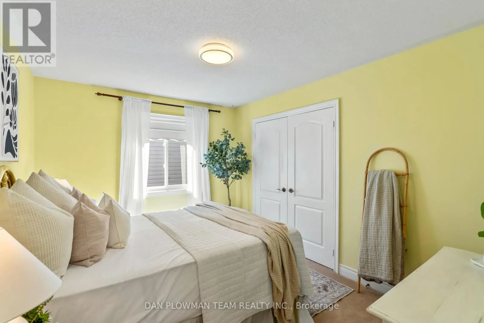 644 BLACKWOOD BOULEVARD