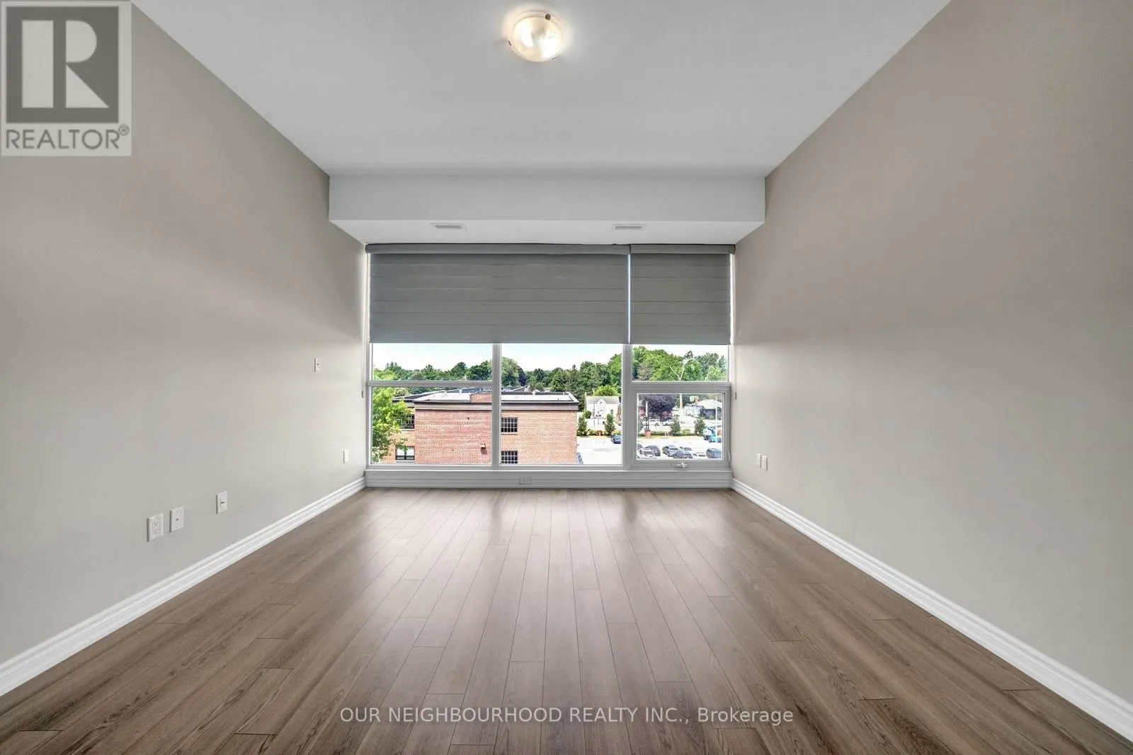 402 - 109 KING AVENUE E, #402