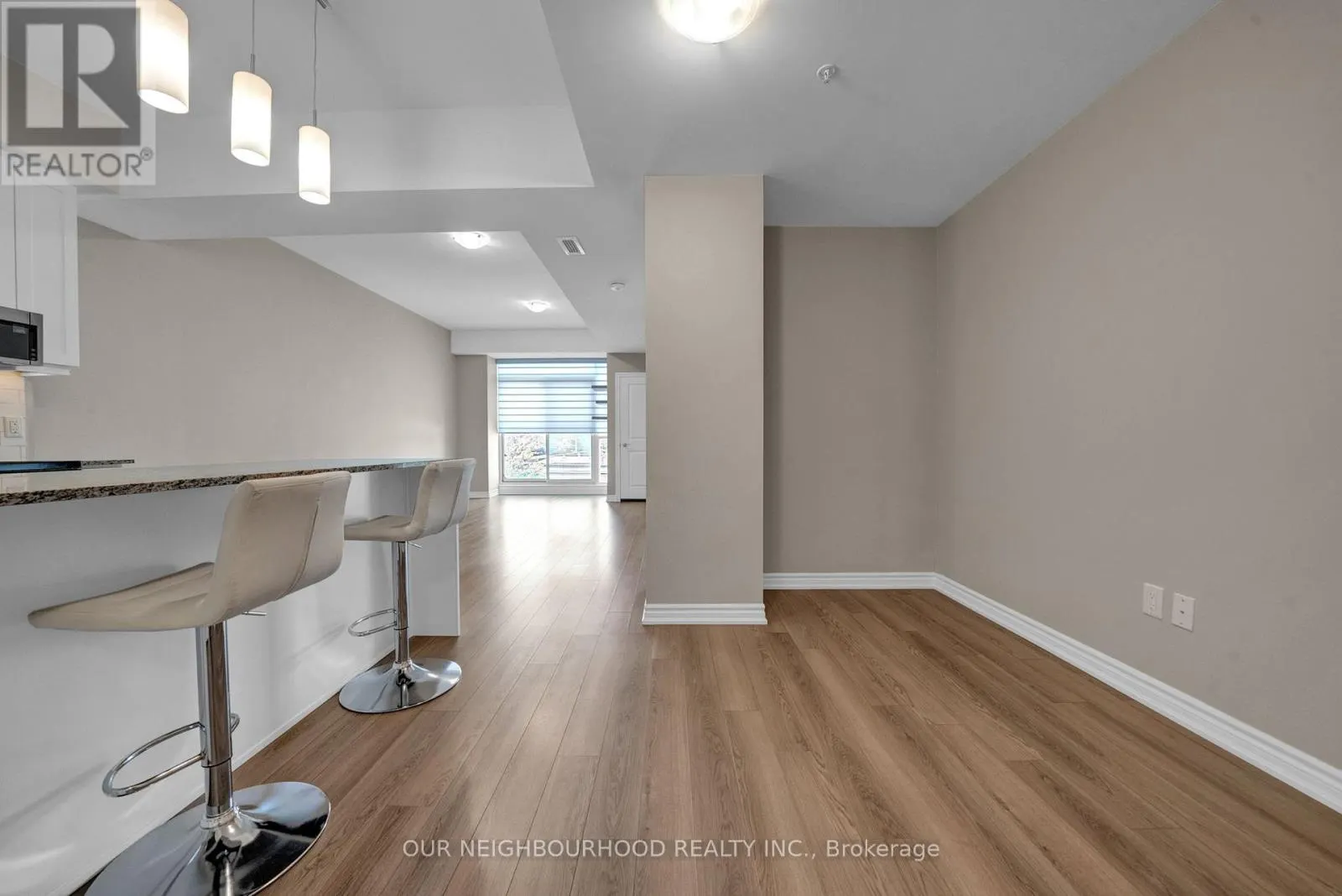 402 - 109 KING AVENUE E, #402