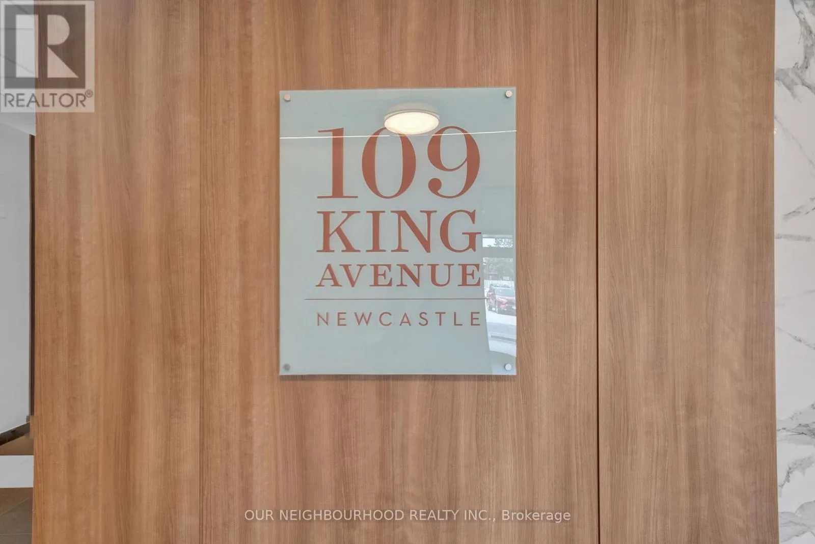 402 - 109 KING AVENUE E, #402