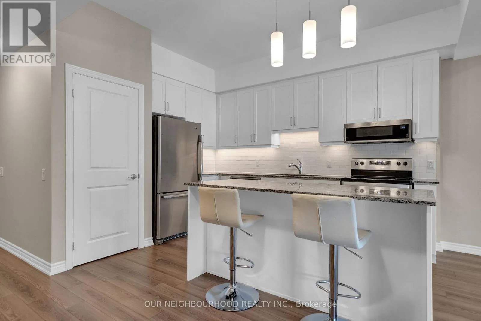 402 - 109 KING AVENUE E, #402
