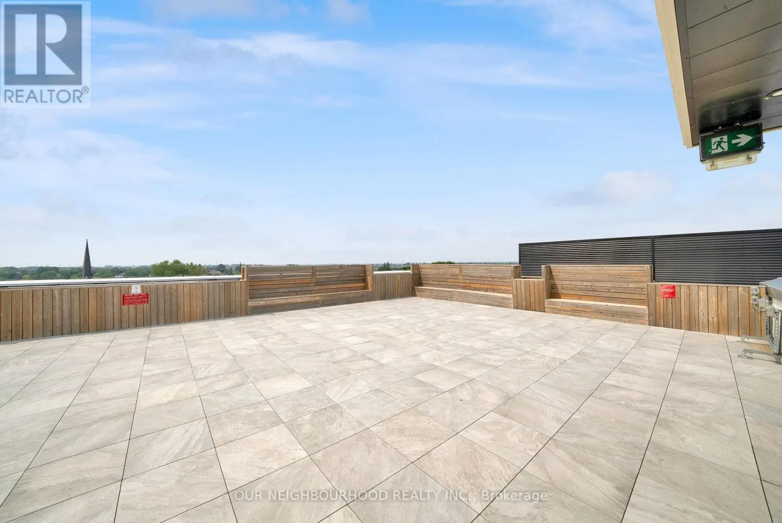 402 - 109 KING AVENUE E, #402