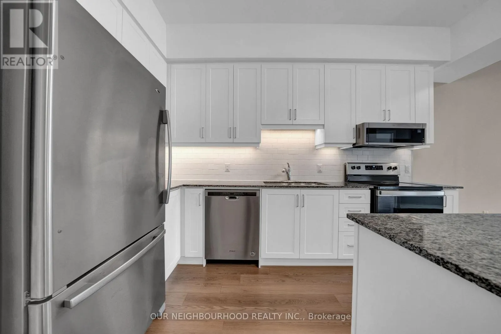 402 - 109 KING AVENUE E, #402