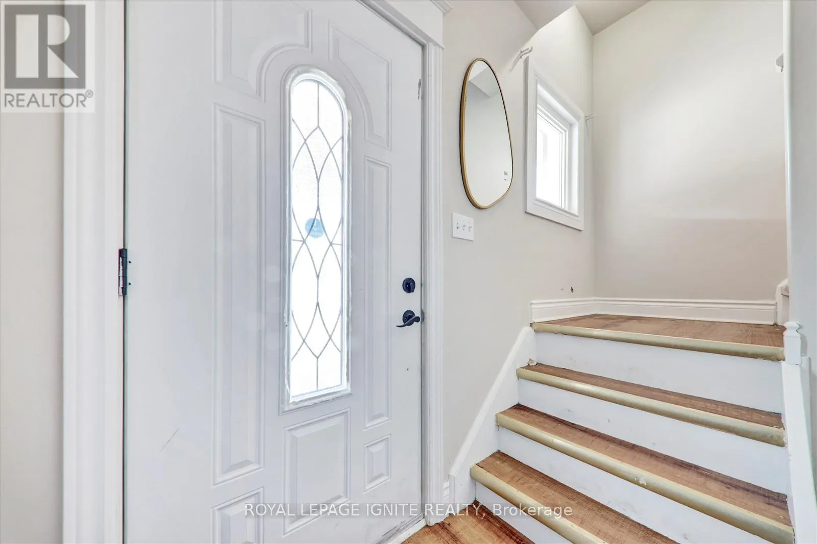 21 COLBORNE STREET W