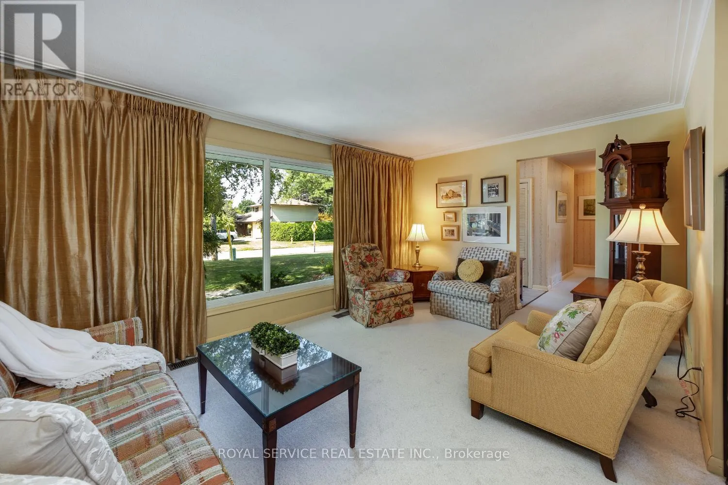 389 GLENCASTLE AVENUE