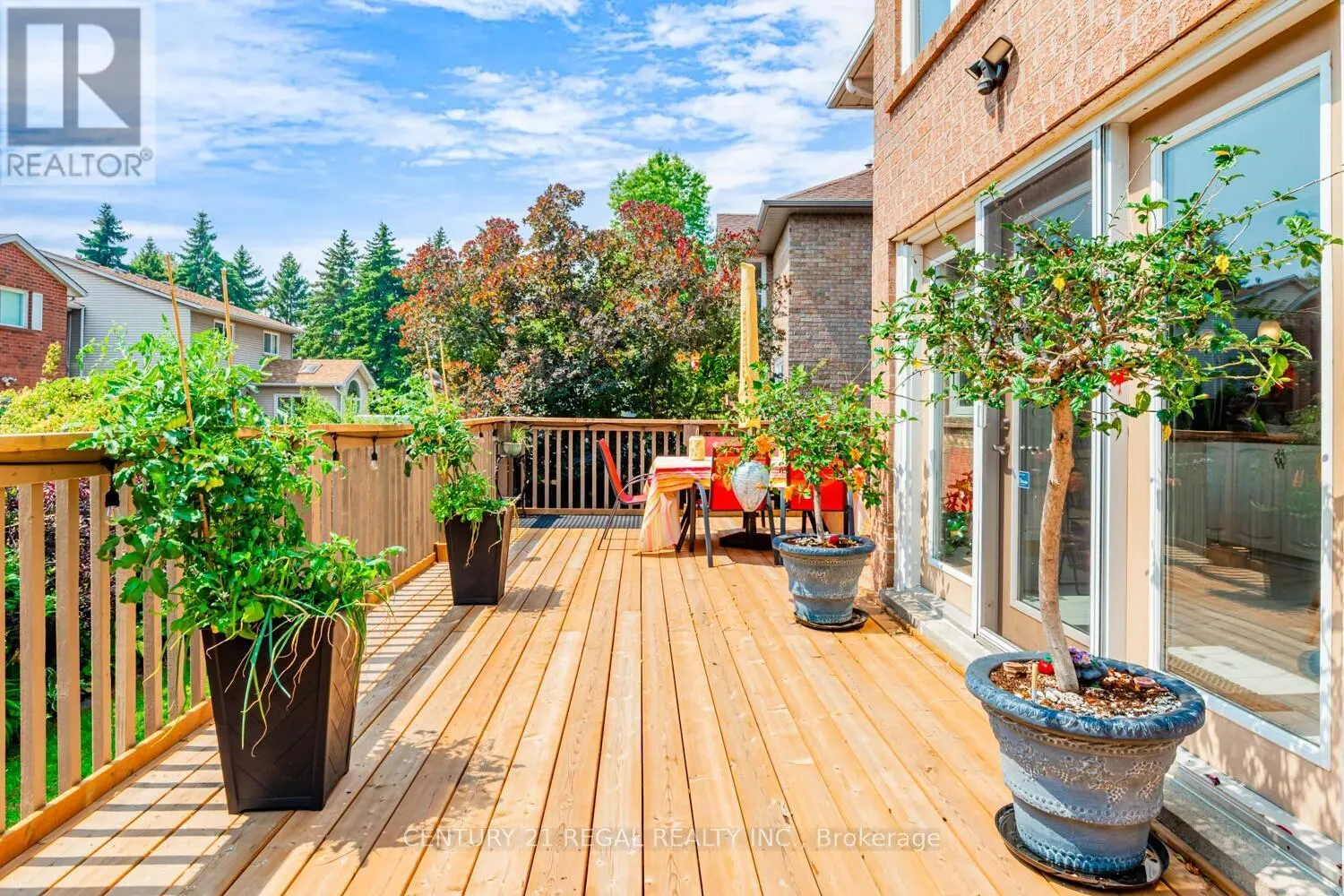 42 MILNER CRESCENT