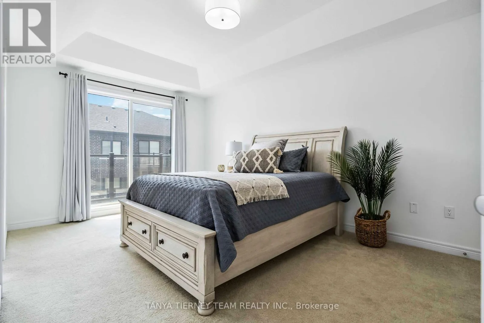 36 DOCKSIDE WAY