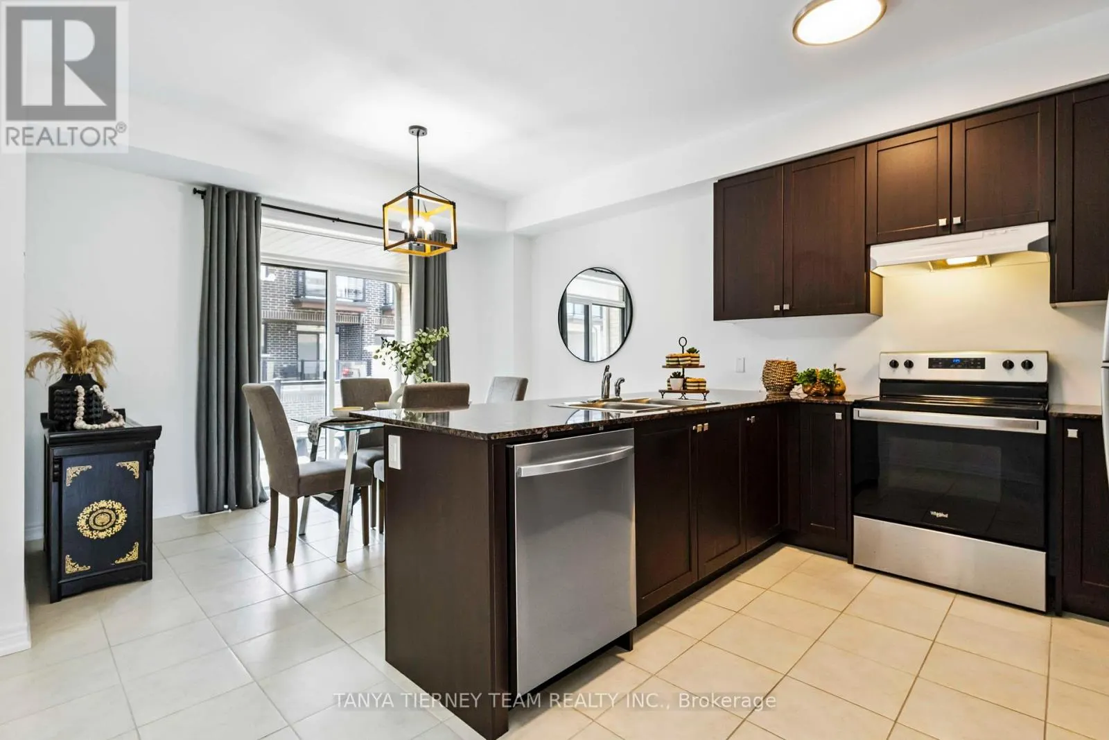 36 DOCKSIDE WAY