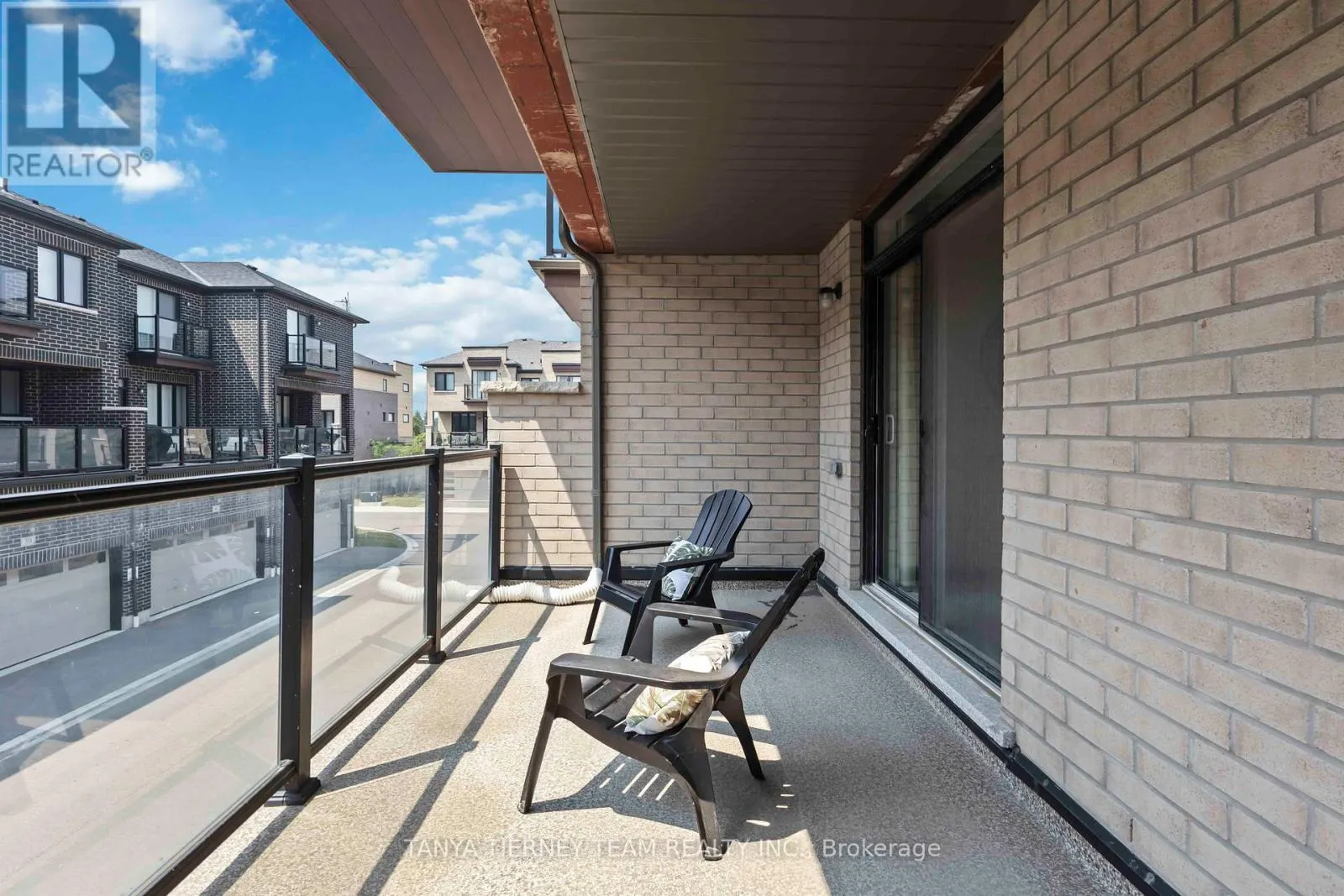36 DOCKSIDE WAY