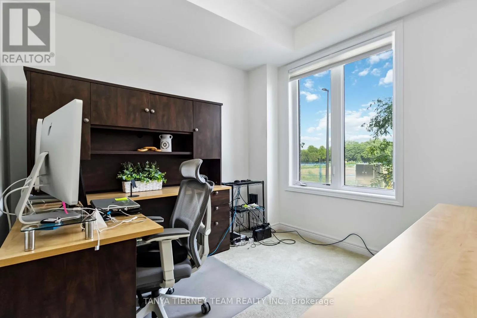 36 DOCKSIDE WAY