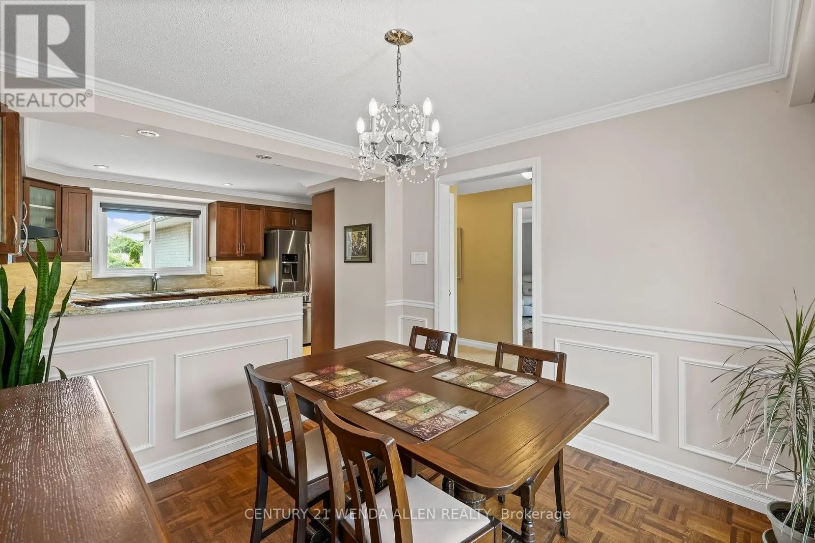 63 HARLAND CRESCENT