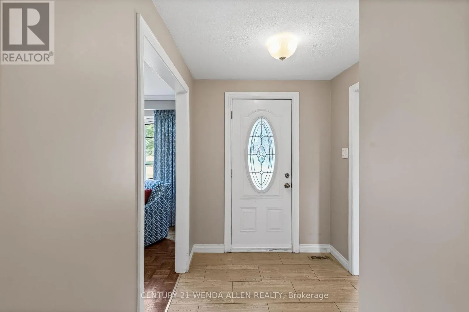 63 HARLAND CRESCENT