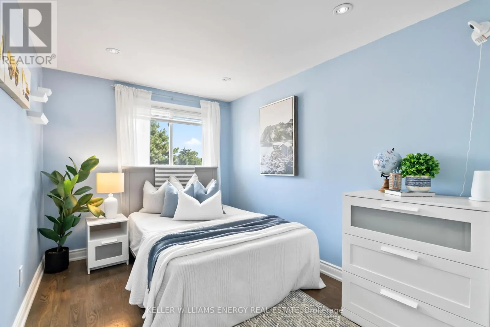46 - 1330 TROWBRIDGE DRIVE, #46