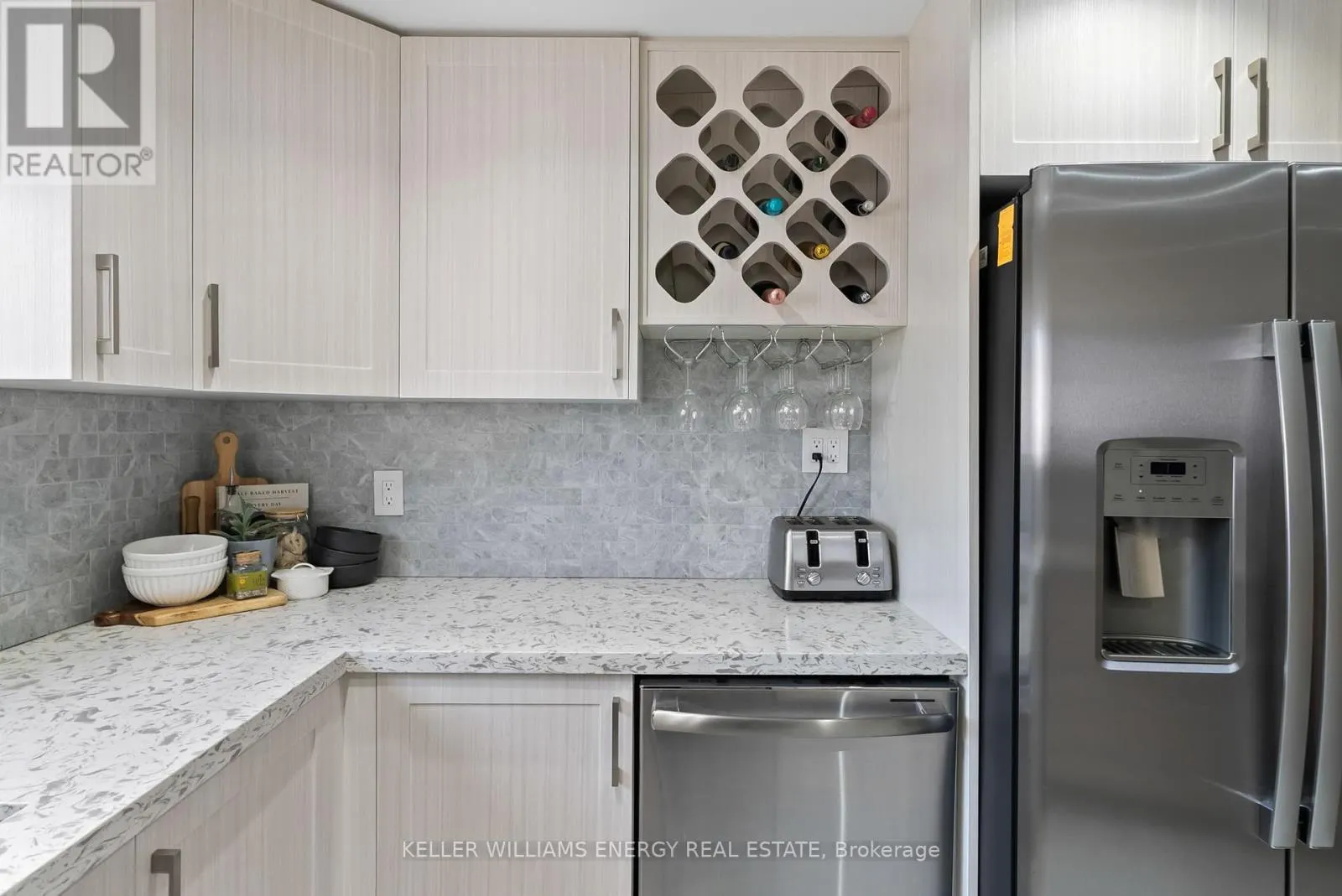 46 - 1330 TROWBRIDGE DRIVE, #46