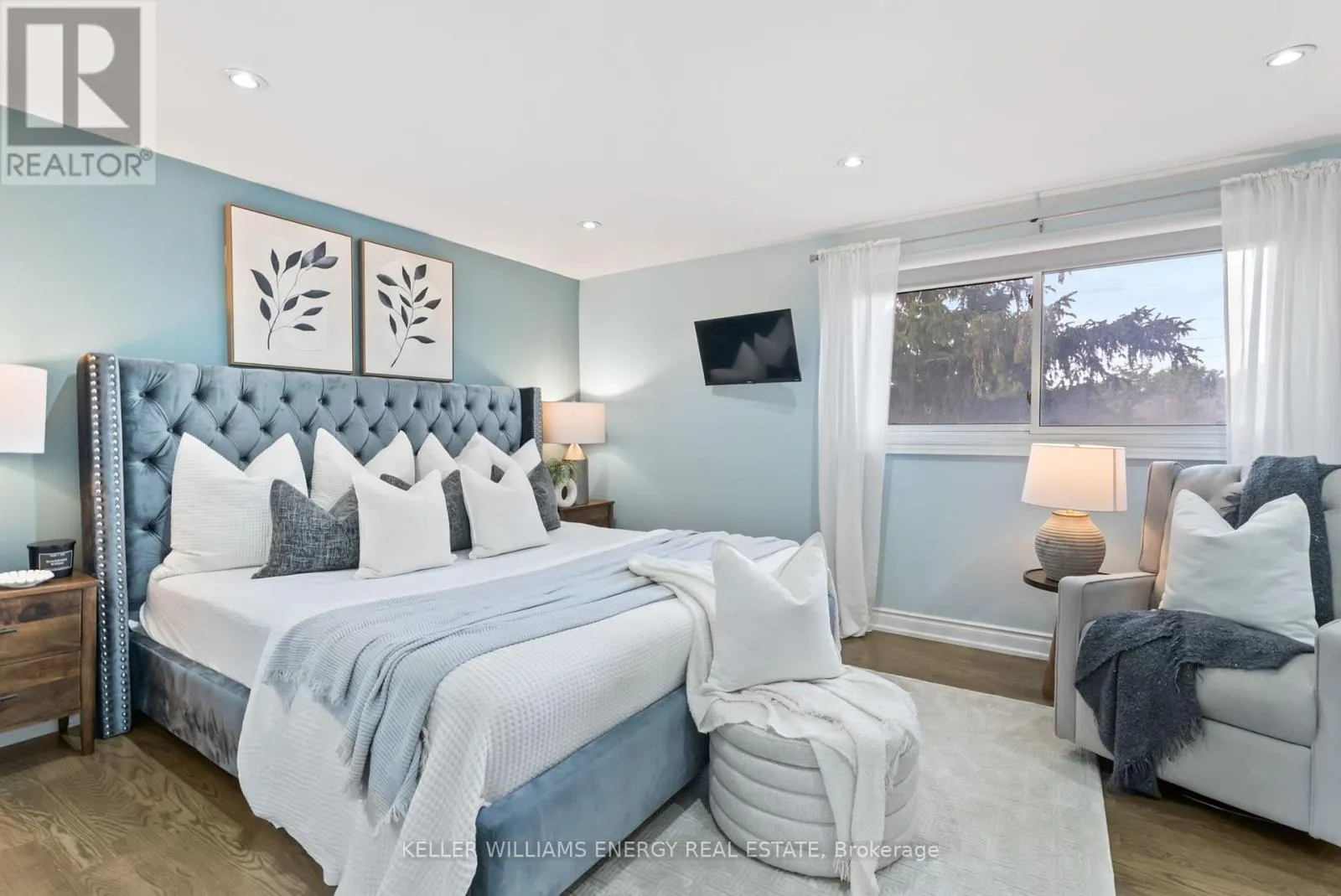 46 - 1330 TROWBRIDGE DRIVE, #46