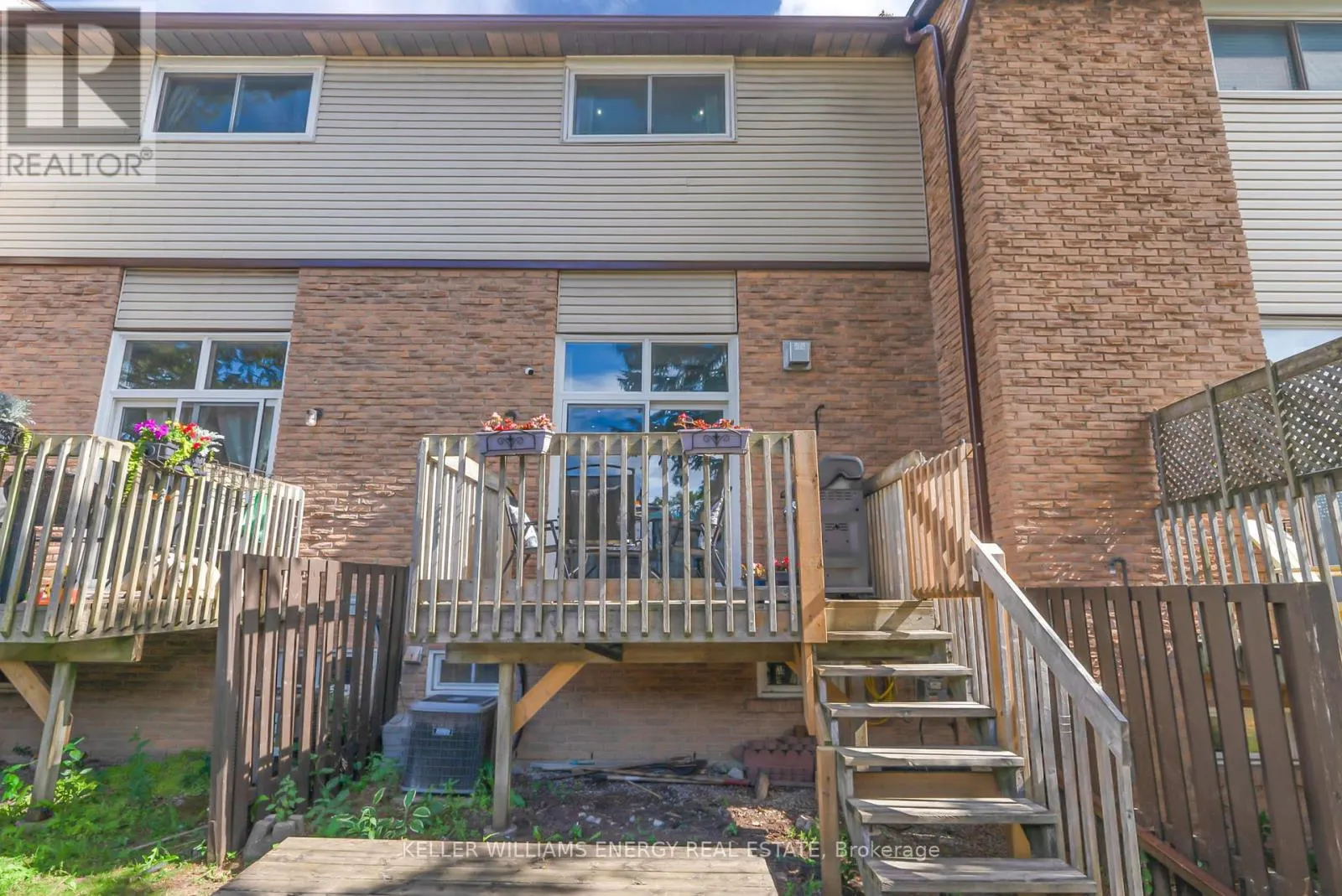46 - 1330 TROWBRIDGE DRIVE, #46