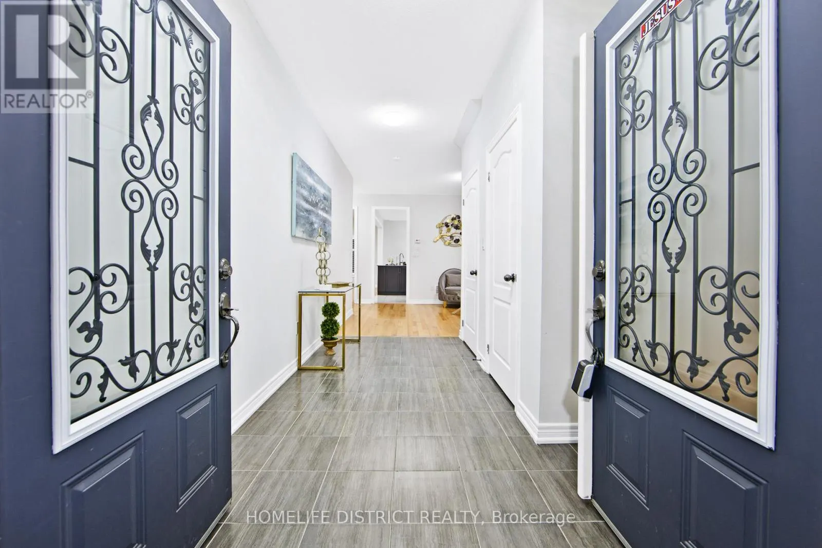 22 TAIT CRESCENT