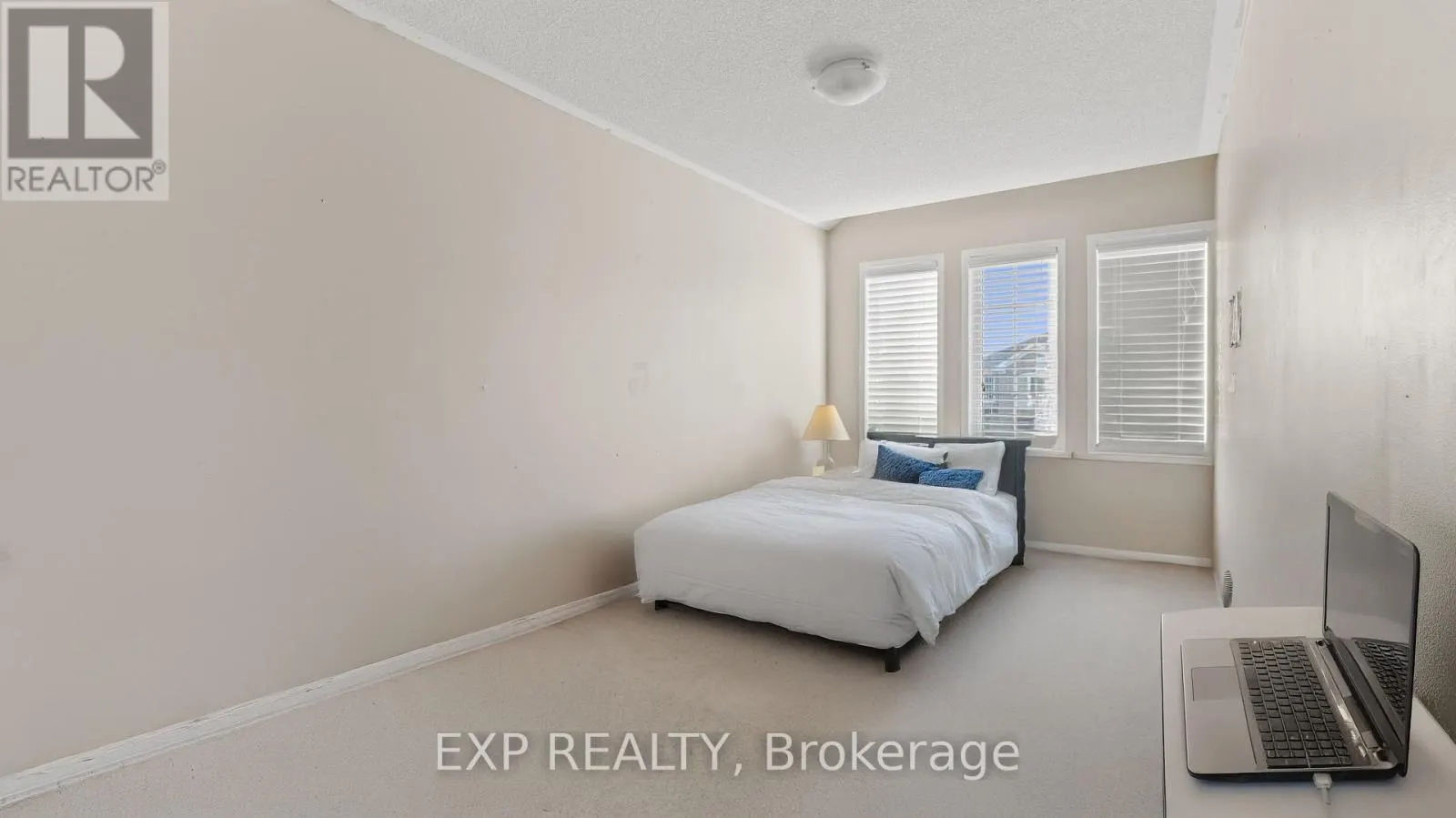 54 TOZER CRESCENT