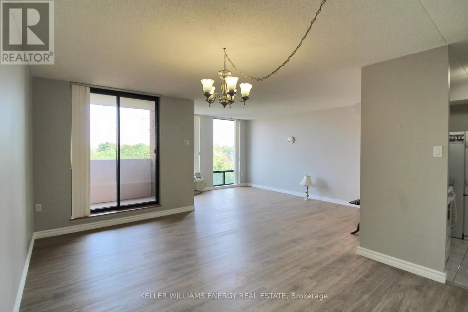 504 - 1530 PICKERING PARKWAY, #504