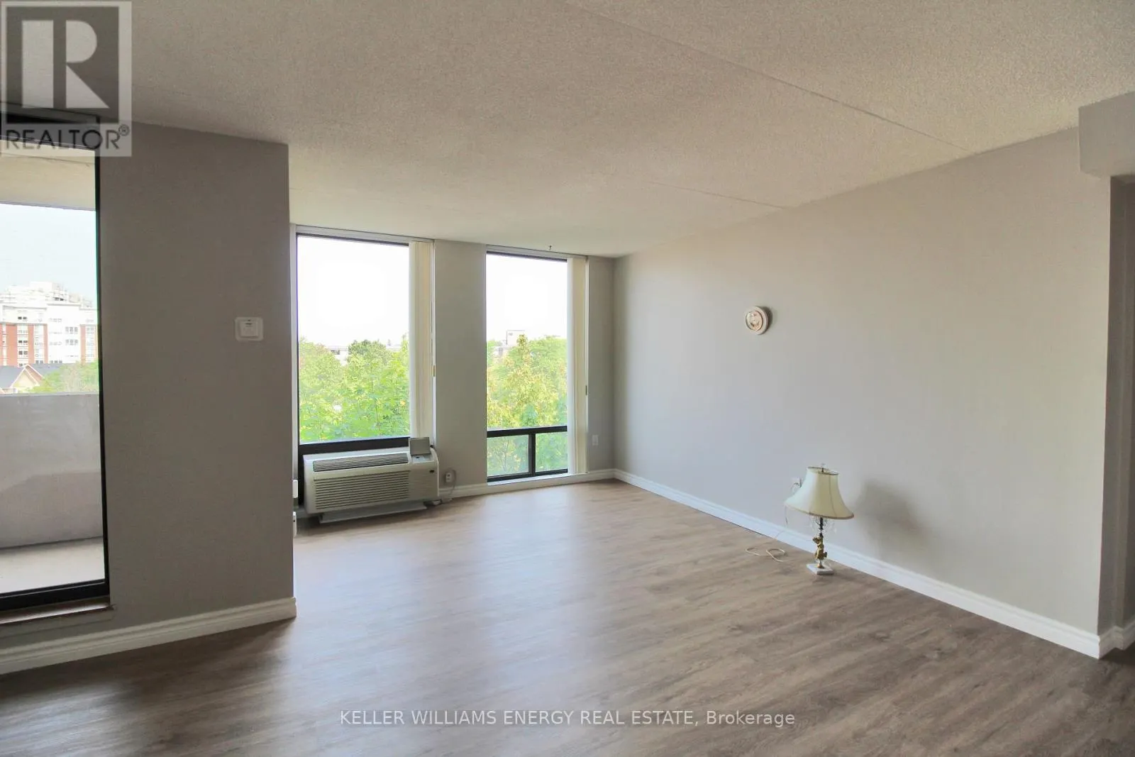 504 - 1530 PICKERING PARKWAY, #504