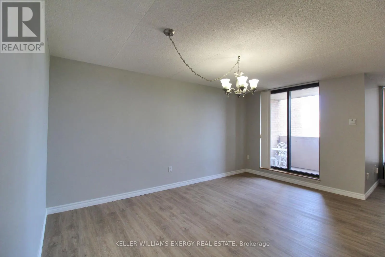504 - 1530 PICKERING PARKWAY, #504
