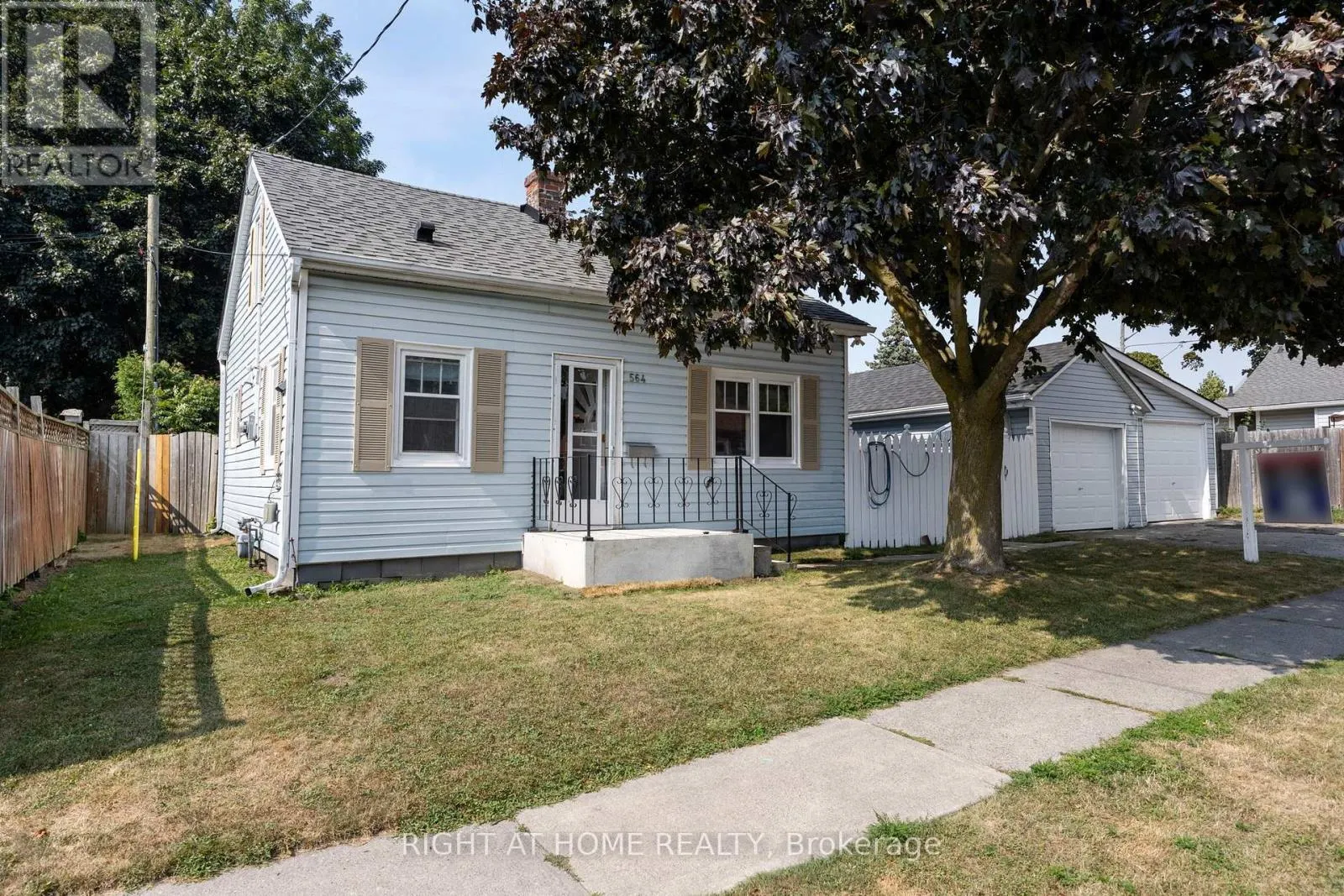 564 TAYLOR AVENUE SW