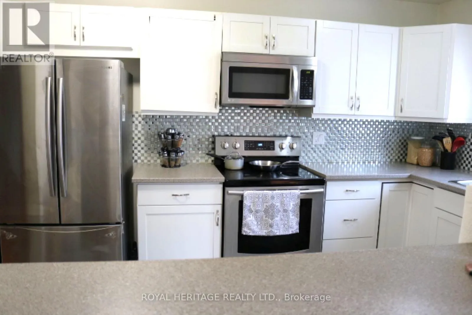 89 - 320 BLACKTHORN STREET, #89